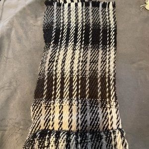 Thick Plaid Scarf 🖤